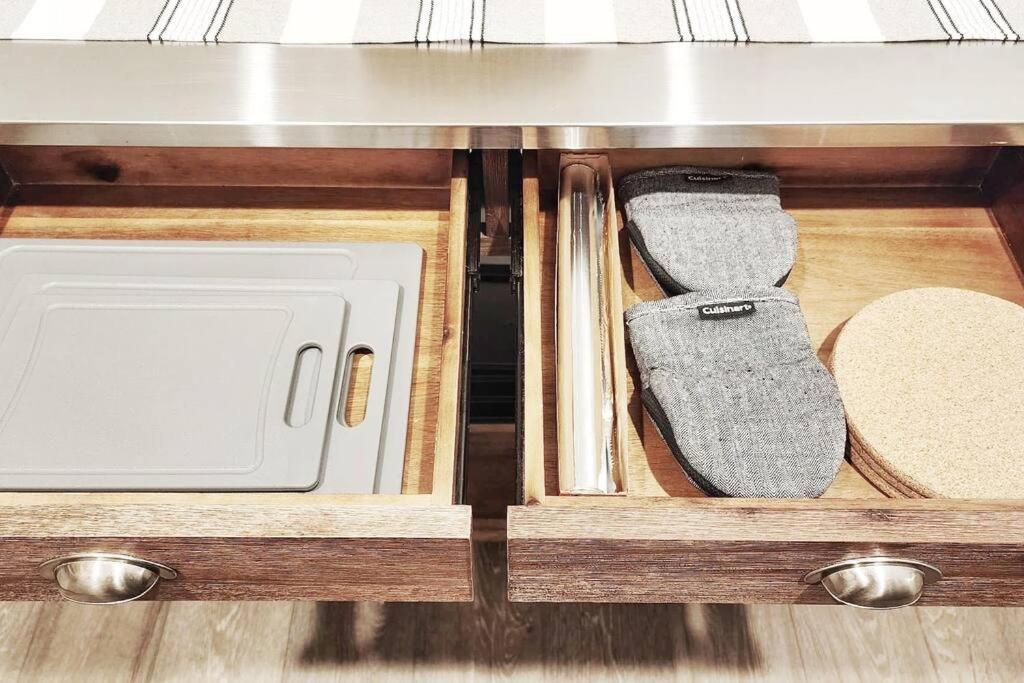 Apartament New Stylish Getaway- 5 Mil To Uptown/3 Smart Tvs! Charlotte Zewnętrze zdjęcie