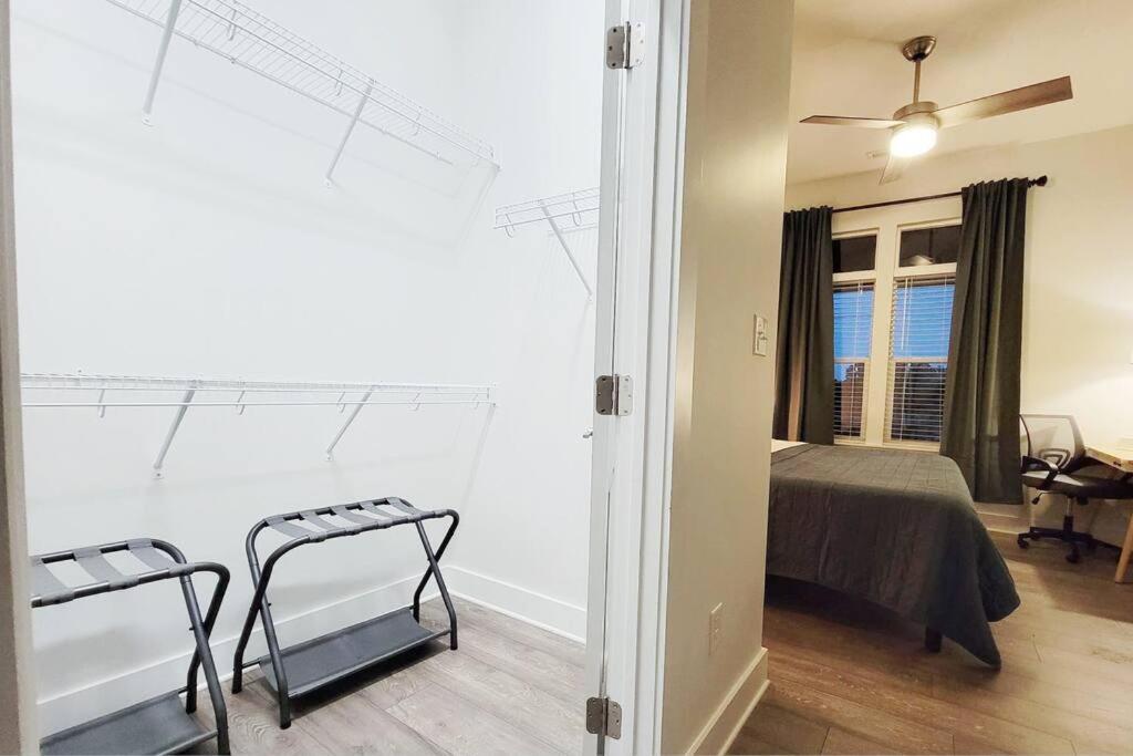 Apartament New Stylish Getaway- 5 Mil To Uptown/3 Smart Tvs! Charlotte Zewnętrze zdjęcie