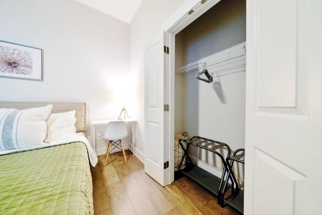 Apartament New Stylish Getaway- 5 Mil To Uptown/3 Smart Tvs! Charlotte Zewnętrze zdjęcie