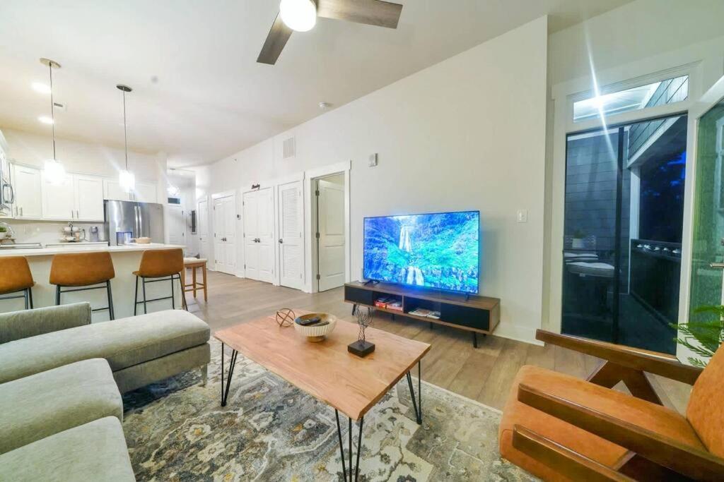 Apartament New Stylish Getaway- 5 Mil To Uptown/3 Smart Tvs! Charlotte Zewnętrze zdjęcie