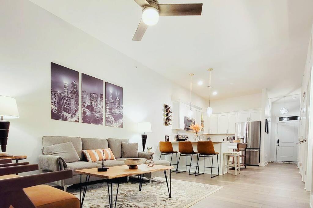 Apartament New Stylish Getaway- 5 Mil To Uptown/3 Smart Tvs! Charlotte Zewnętrze zdjęcie